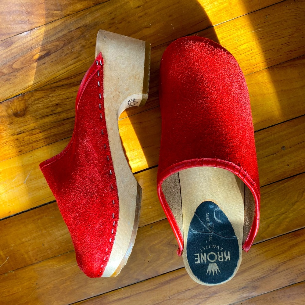 Vintage Red Clogs